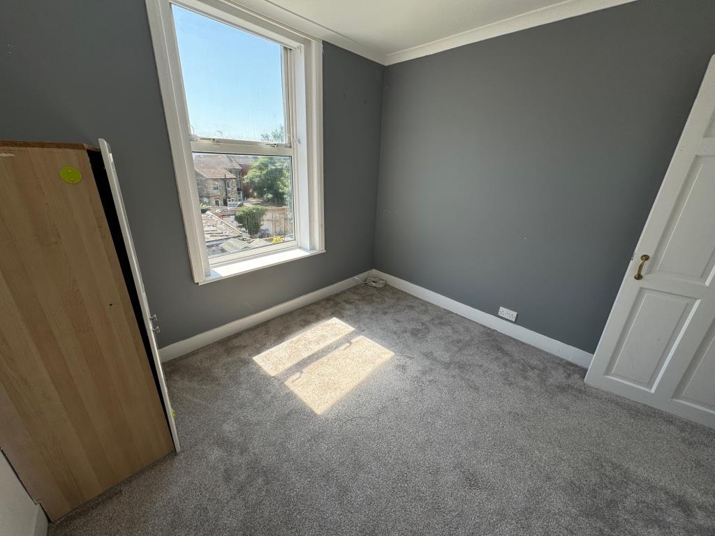 Lot: 16 - TWO-BEDROOM TERRACE HOUSE - Bedroom 2